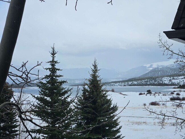 Building Photo - Experience Lakeside Living: Spacious 2-Bed...