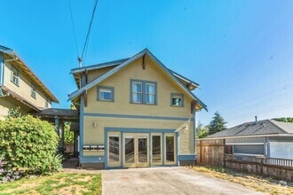 Building Photo - 1721 22nd Ave