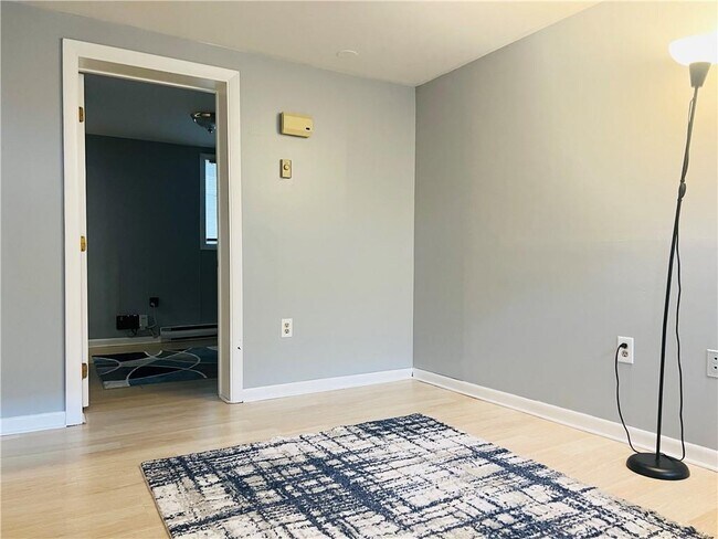 Foto del edificio - 96 Gano St