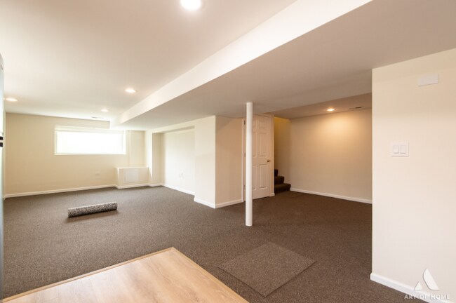 Foto del edificio - 3301 N Kilbourn Ave