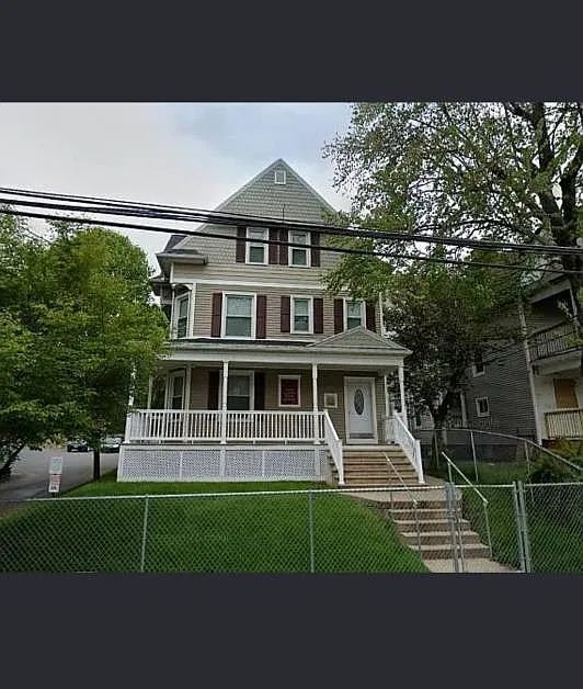 Building Photo - 196 Hillside Ave
