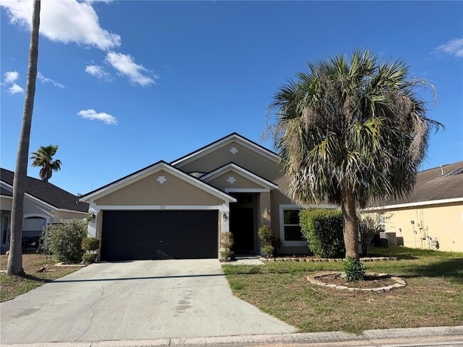 Photo - 723 Lady Diana Dr House