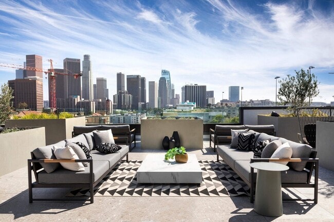 Building Photo - The Charlie Echo Park