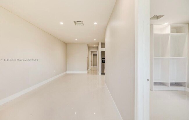 Foto del edificio - 1521 NW 8th Ave