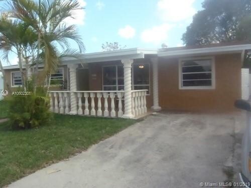 Primary Photo - 4922 NW 173rd Dr