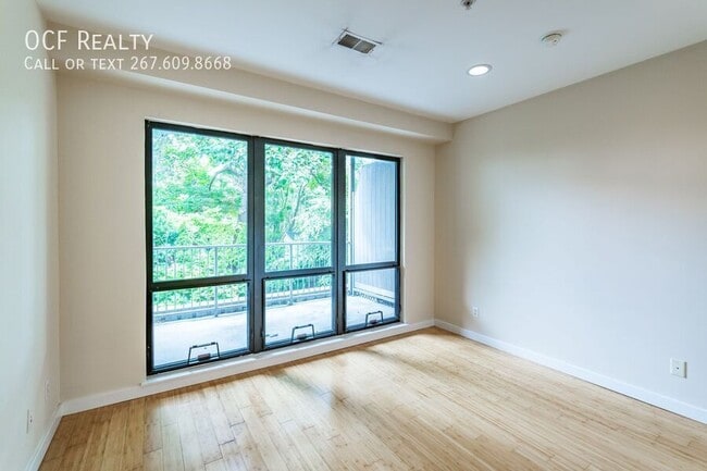 Building Photo - 950 N 3rd St