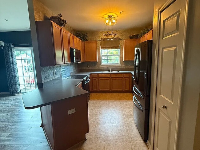 Building Photo - 25985 Maritime Cir S