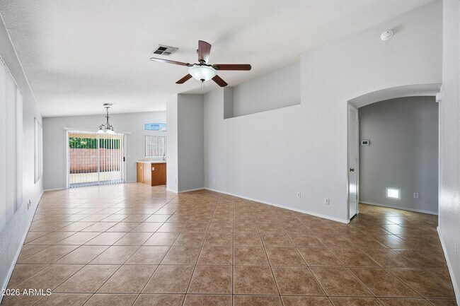 Foto del edificio - 4943 W Tonto Rd