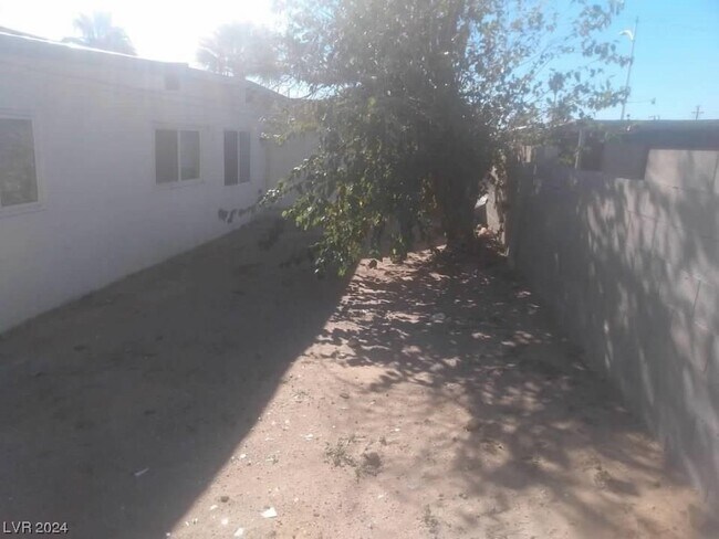 Foto del edificio - 1317 Exley Ave