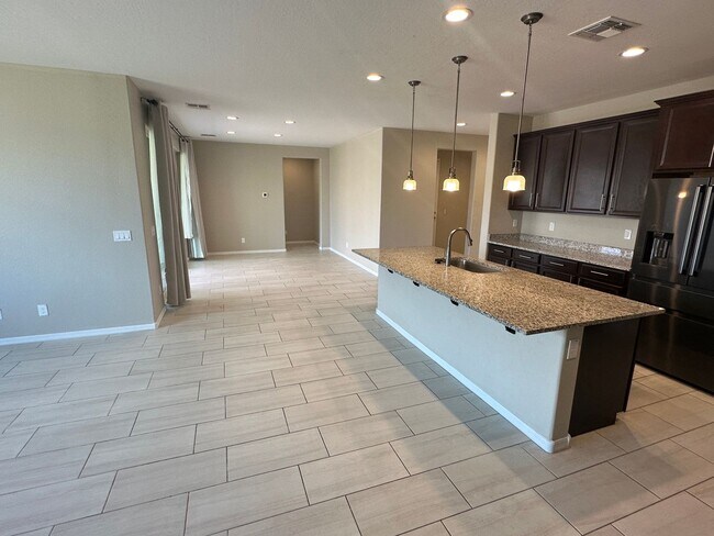 Foto del edificio - Corner Lot, RV Gate and Garage, Single Lev...