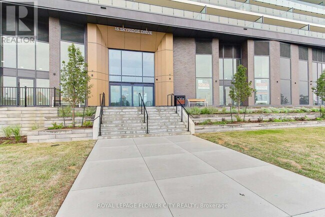 Photo du bâtiment - 15 Skyridge Dr