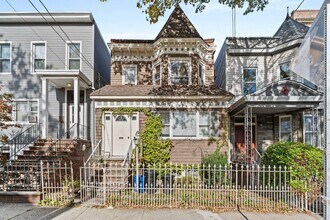 Building Photo - 44 Booraem Ave