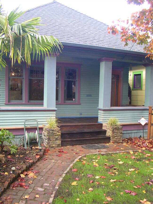 Exterior de la casa - 6547 Greenwood Ave. N.