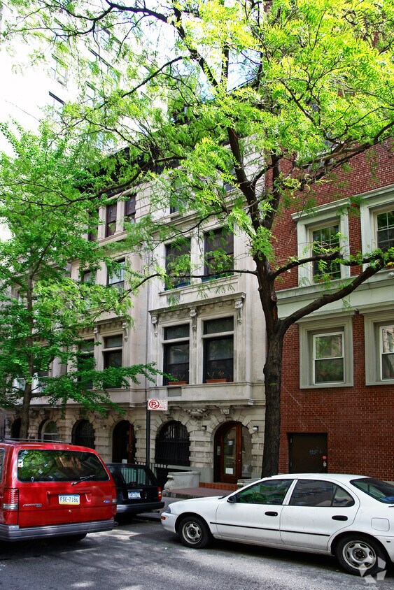 Foto principal - 261 W 93rd St