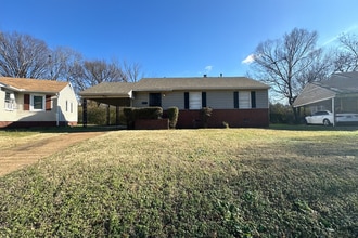 Building Photo - 1190 Inman Cove
