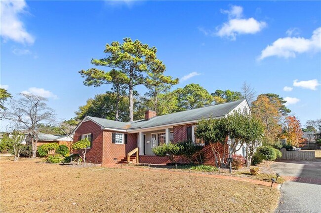 Building Photo - 315 Fairfield Rd