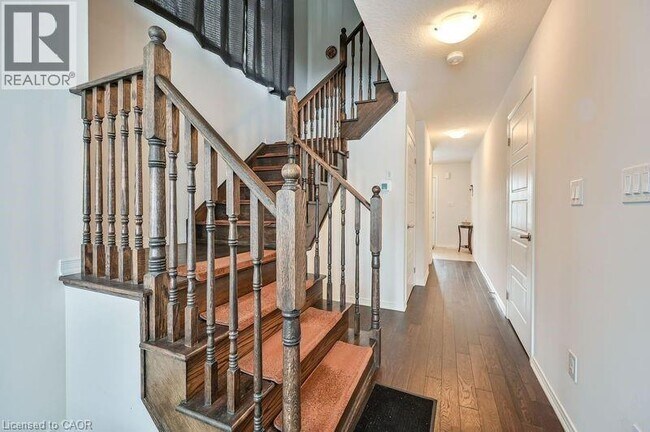 Building Photo - 31 Armes St