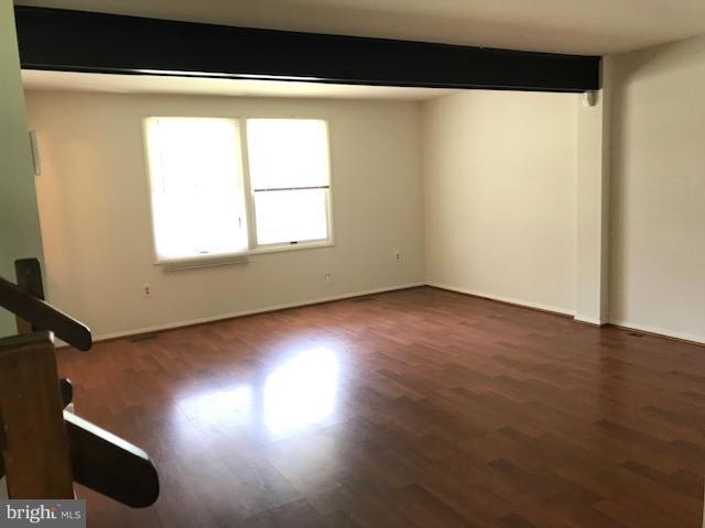 Foto del edificio - 9117 Turtle Dove Ln