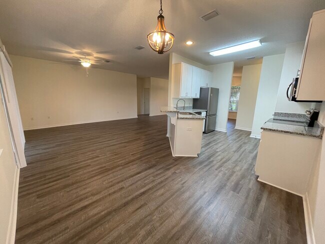 Building Photo - 91 White Heron Dr
