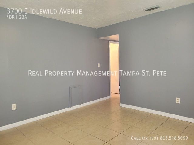 Building Photo - ***AVAILABLE FOR IMMEDIATE MOVE IN***