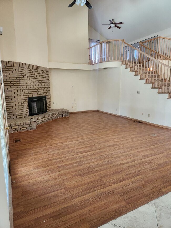 Foto del edificio - 3714 W Woodside Ave