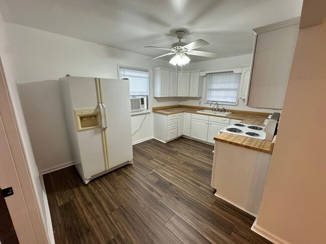 Foto del edificio - 3 Bed 1 Bath in Grand Rivers