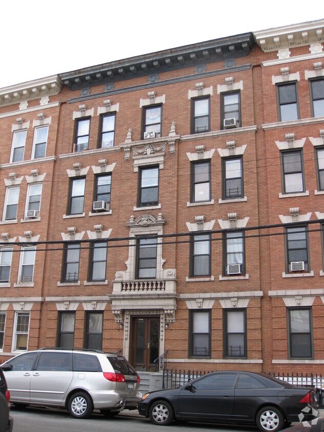Foto del edificio - 34-21 37th St
