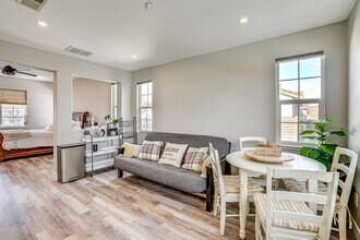 Building Photo - 1673 Harmony St