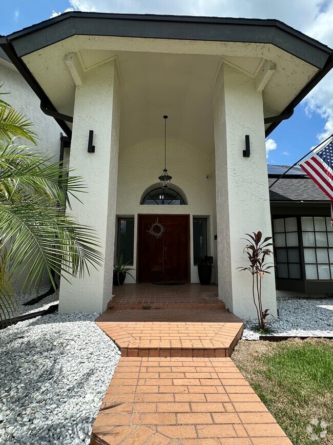 Building Photo - 203 Santa Rosa Dr