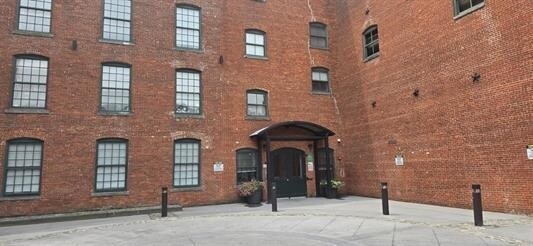 Foto del edificio - 160 Lafayette St