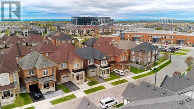 Building Photo - 374 Begonia Gardens