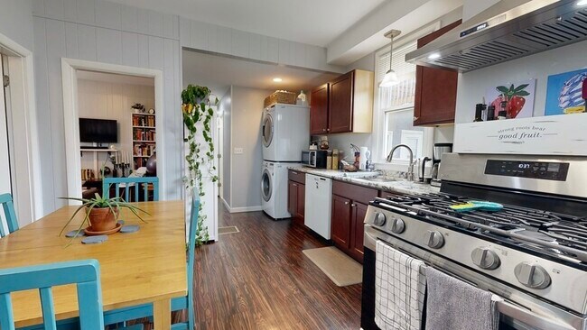 Foto del edificio - 232 Chelsea St