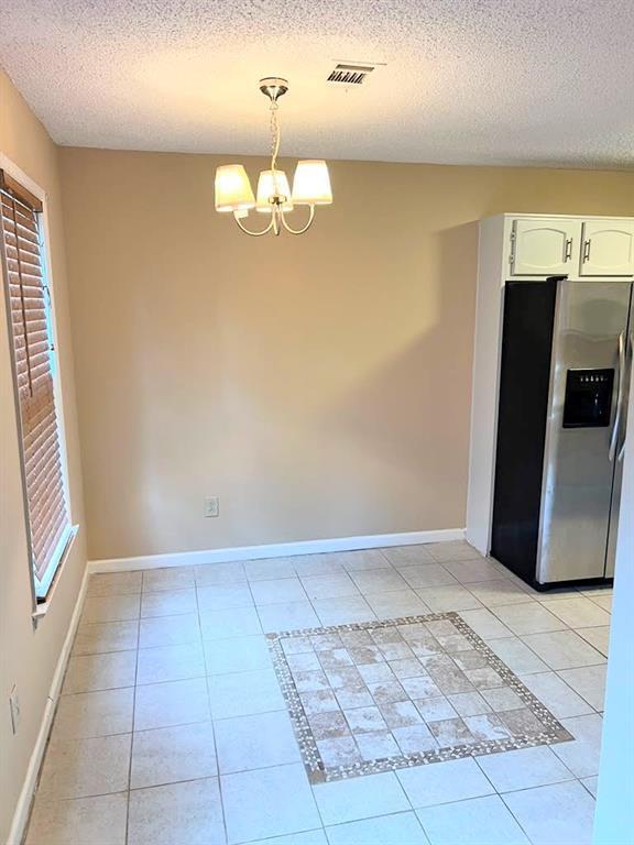 Foto del edificio - 8067 Creekstone Way