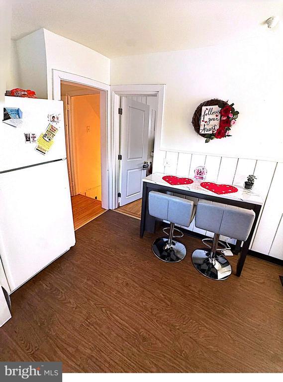 Foto del edificio - 409 Swarthmore Rd