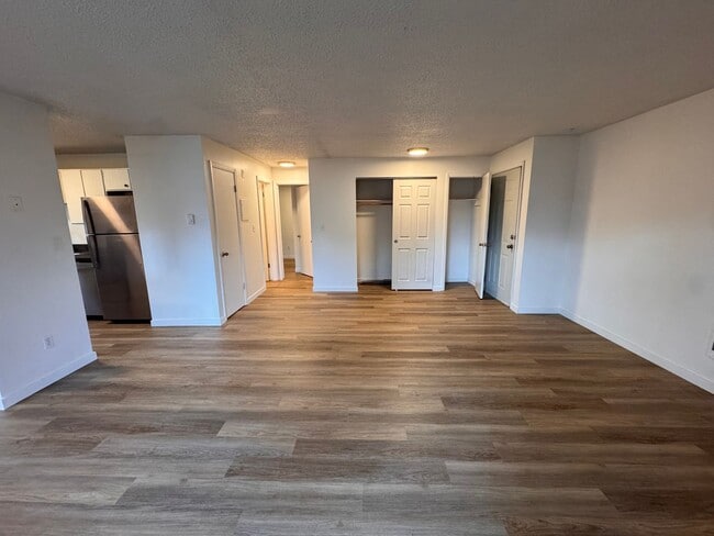 Foto del edificio - 9021 E Liberty Ave