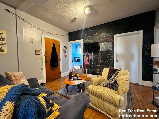 Photo - 18 Glenville Ave Apartment