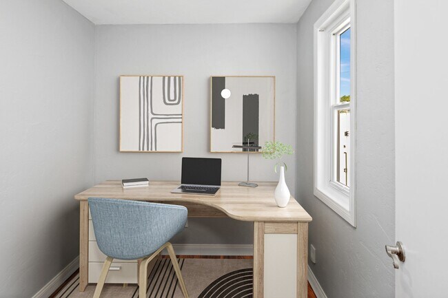 Building Photo - Remodeled San Diego Gem: 2-Bedroom + Den H...