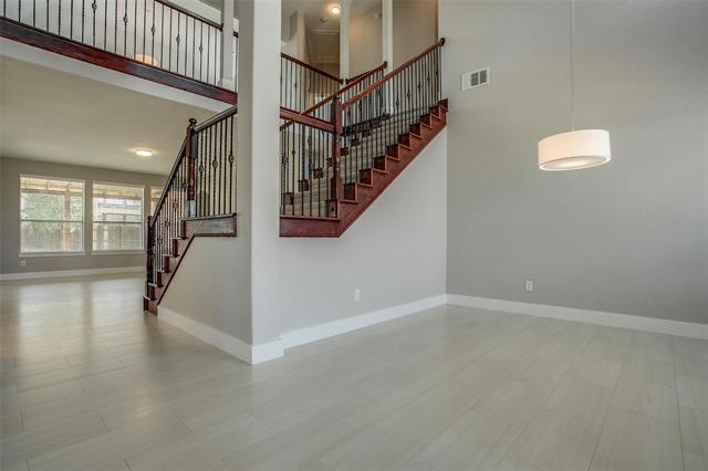 Building Photo - 2406 Gulf Stream Ln