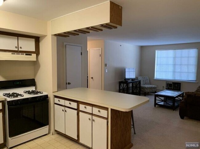 Foto del edificio - 2010 Hawthorne Ln