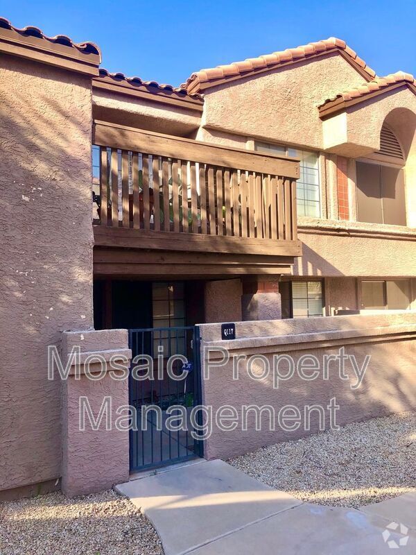 Building Photo - 700 E Mesquite Cir
