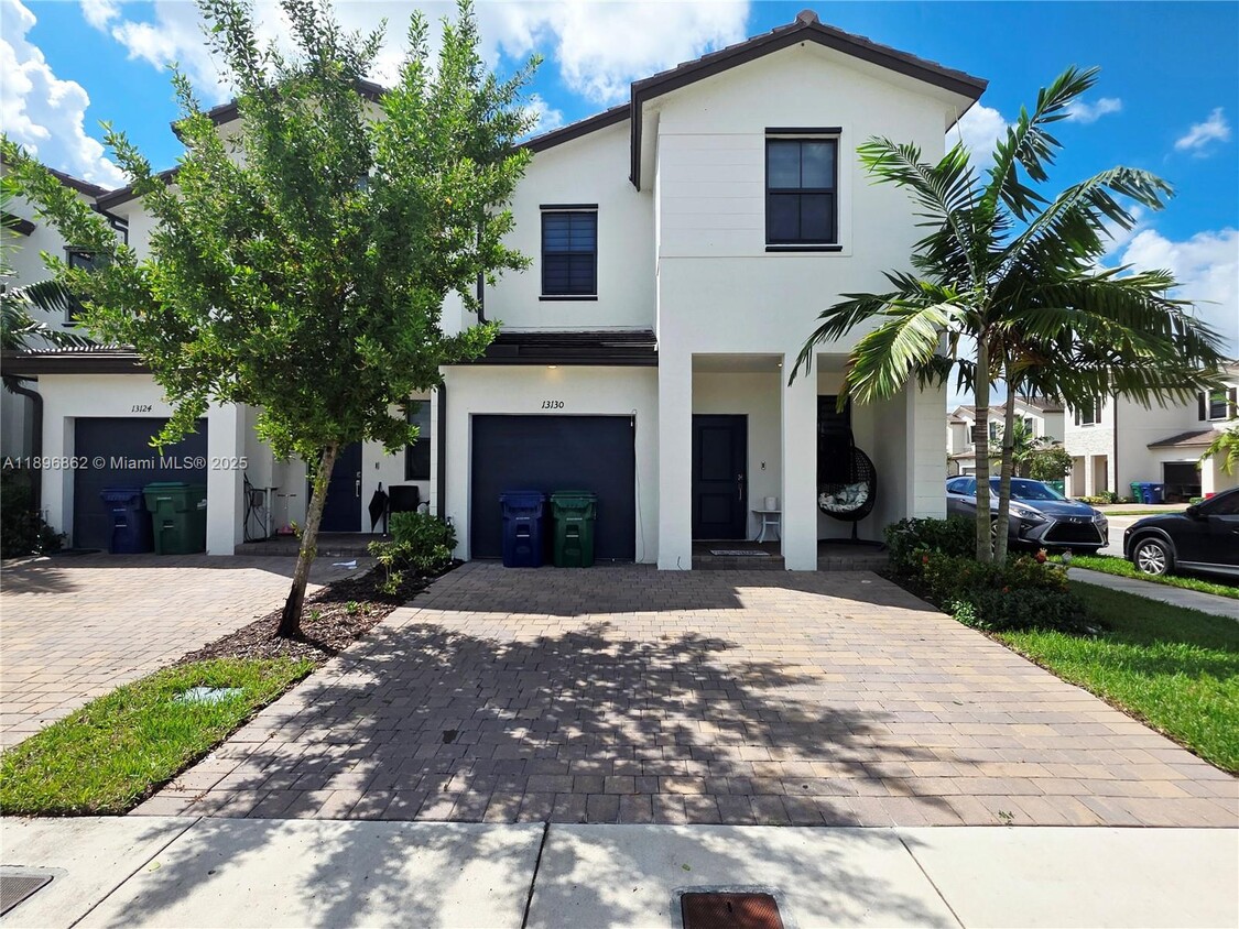 Foto principal - 13130 SW 232nd Ter