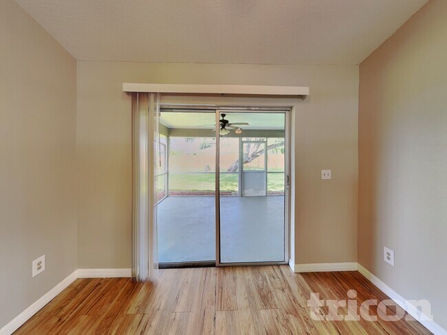 Building Photo - 20336 Peachland Blvd