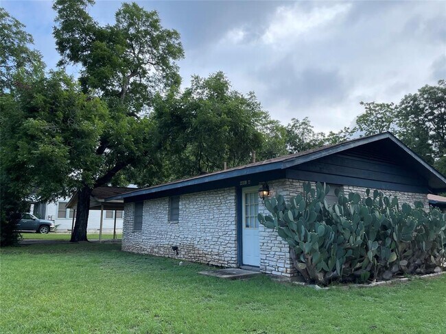 Building Photo - 4601 Avenue G