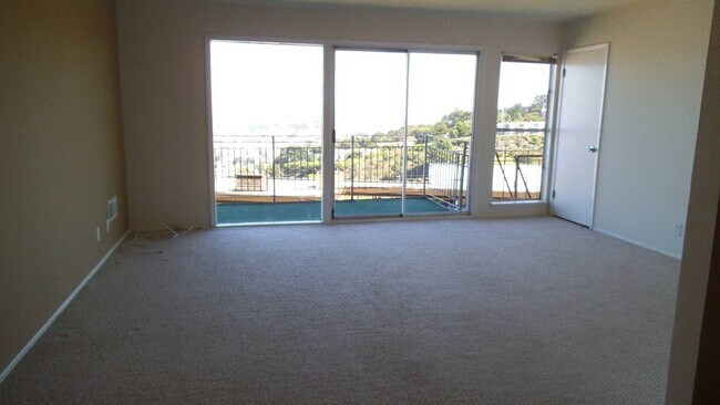 Foto del edificio - 350 Glenview Drive