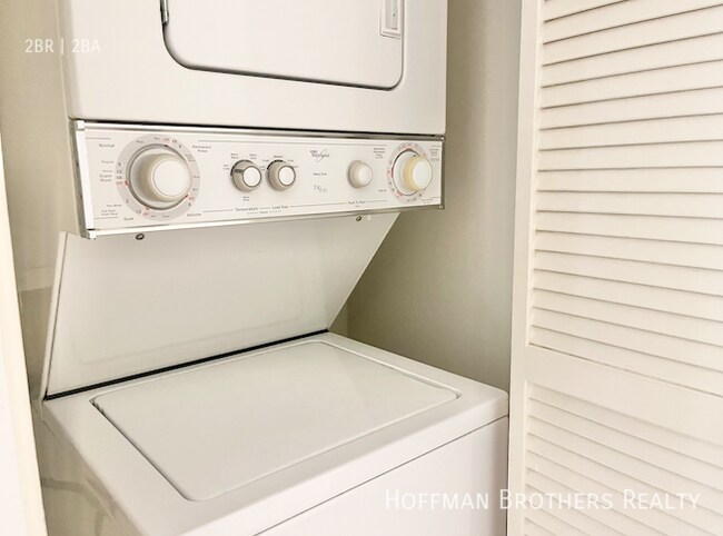 Building Photo - 1031 N. Crescent Heights Blvd. West Hollyw...