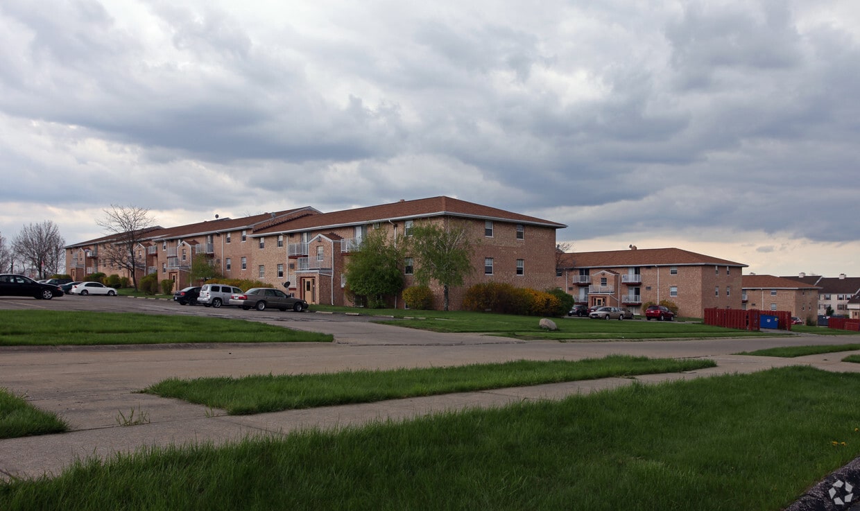 Laurel Hill Apartments Apartments in Brunswick, OH