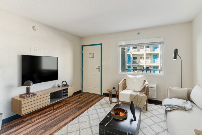 Foto del edificio - Atrium Flats