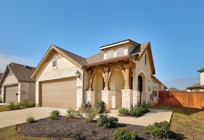 Building Photo - 117 Rosebush Dr