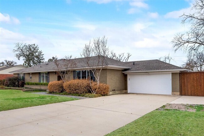 Building Photo - 10225 Best Dr