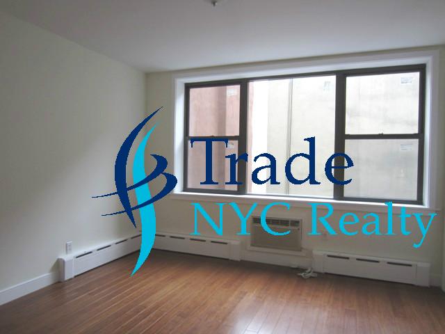 Building Photo - 598 10th Ave